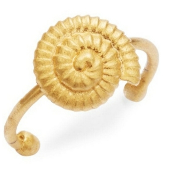 VALENTINO GARAVANI MATTE GOLD SHELL RING. - Picture 2 of 3